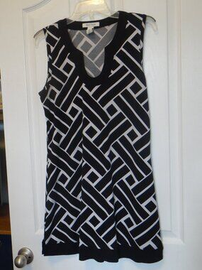 TUNIC TOP or MINI DRESS White House Black Market Size Medium